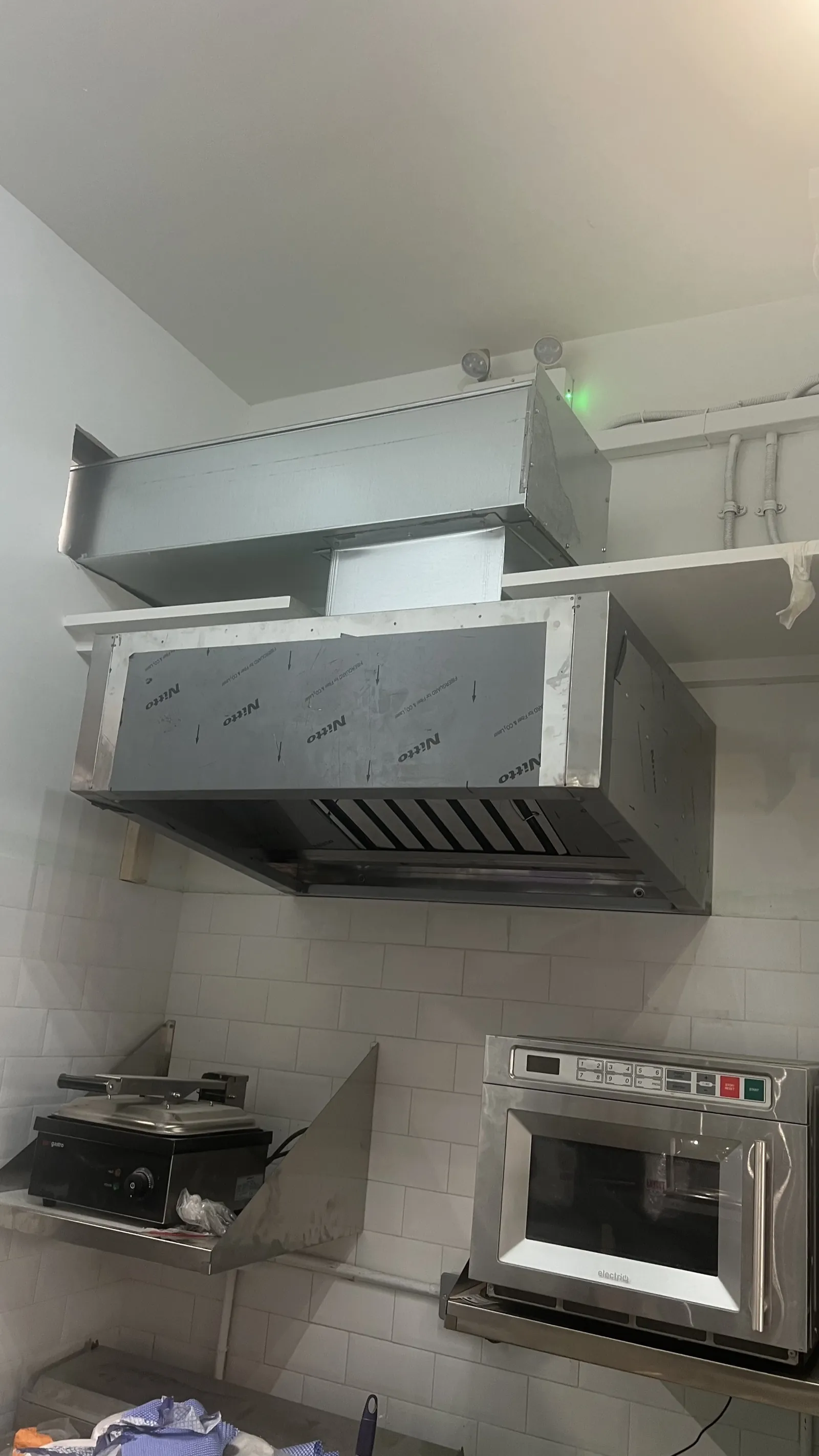 Pizza oven extraction