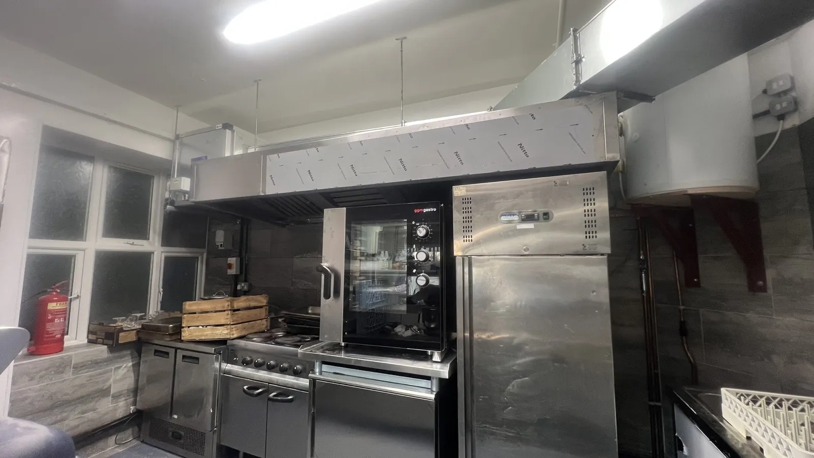 Wall-Mounted Canopy Hood (Standard)