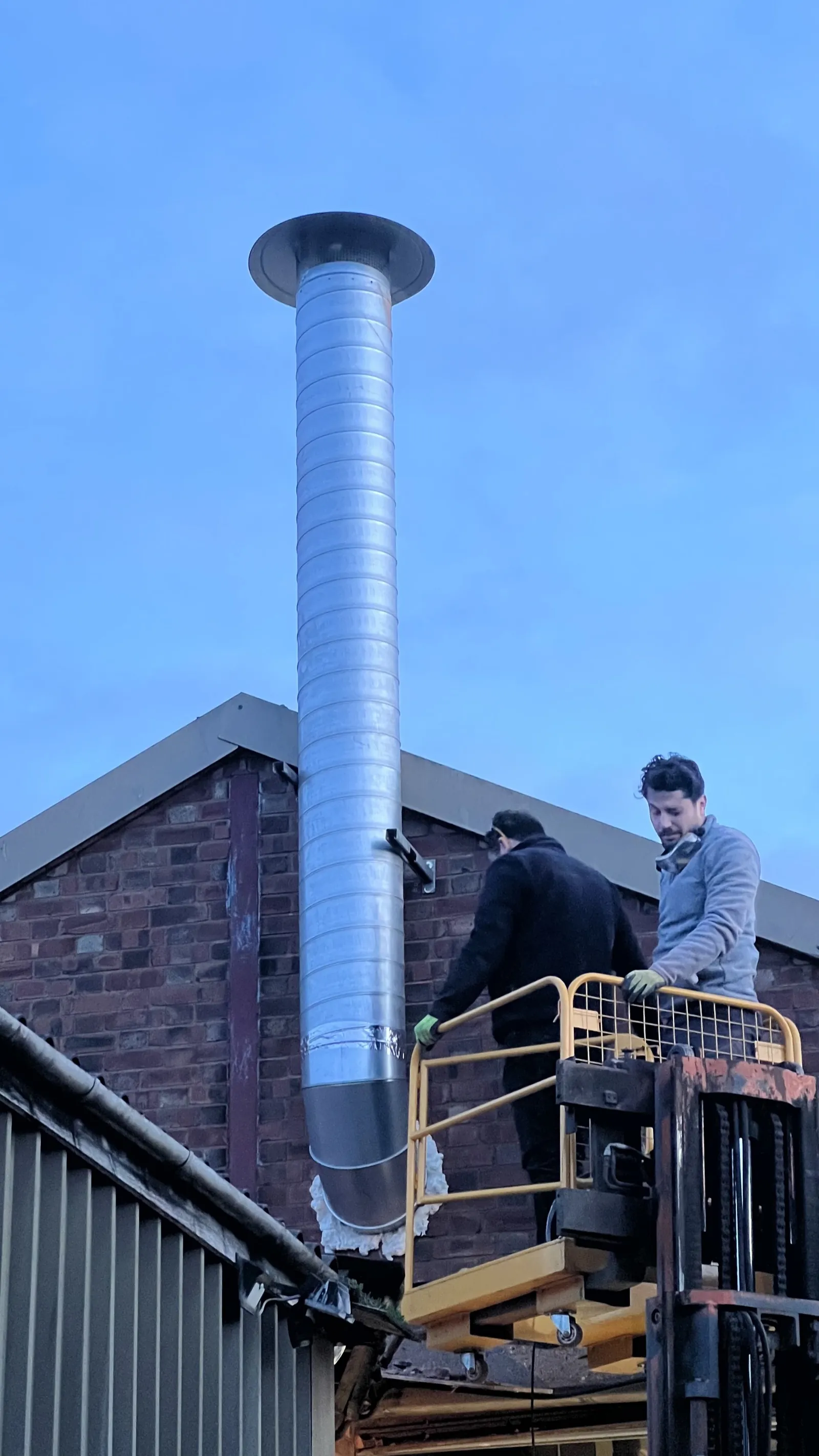 Industrial roof discharge